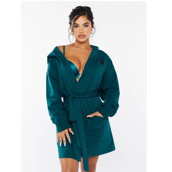 Savage x Fenty Showgirl Logo Fleece Robe Lounge Green Medium/Large - Picture 1 of 9